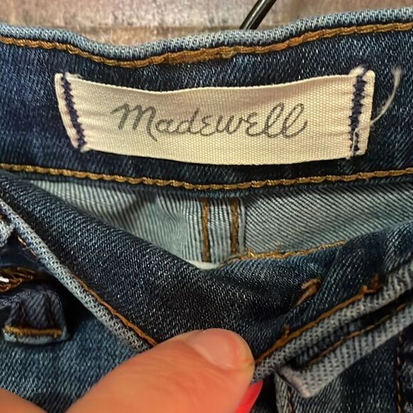 Madewell 10" High-Rise Skinny Jeans in Wendover Wash: TENCEL™ Denim Edition - Picture 3 of 8